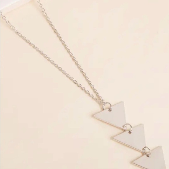 Silver Triangle Pendant Necklace - Picture 1 of 1
